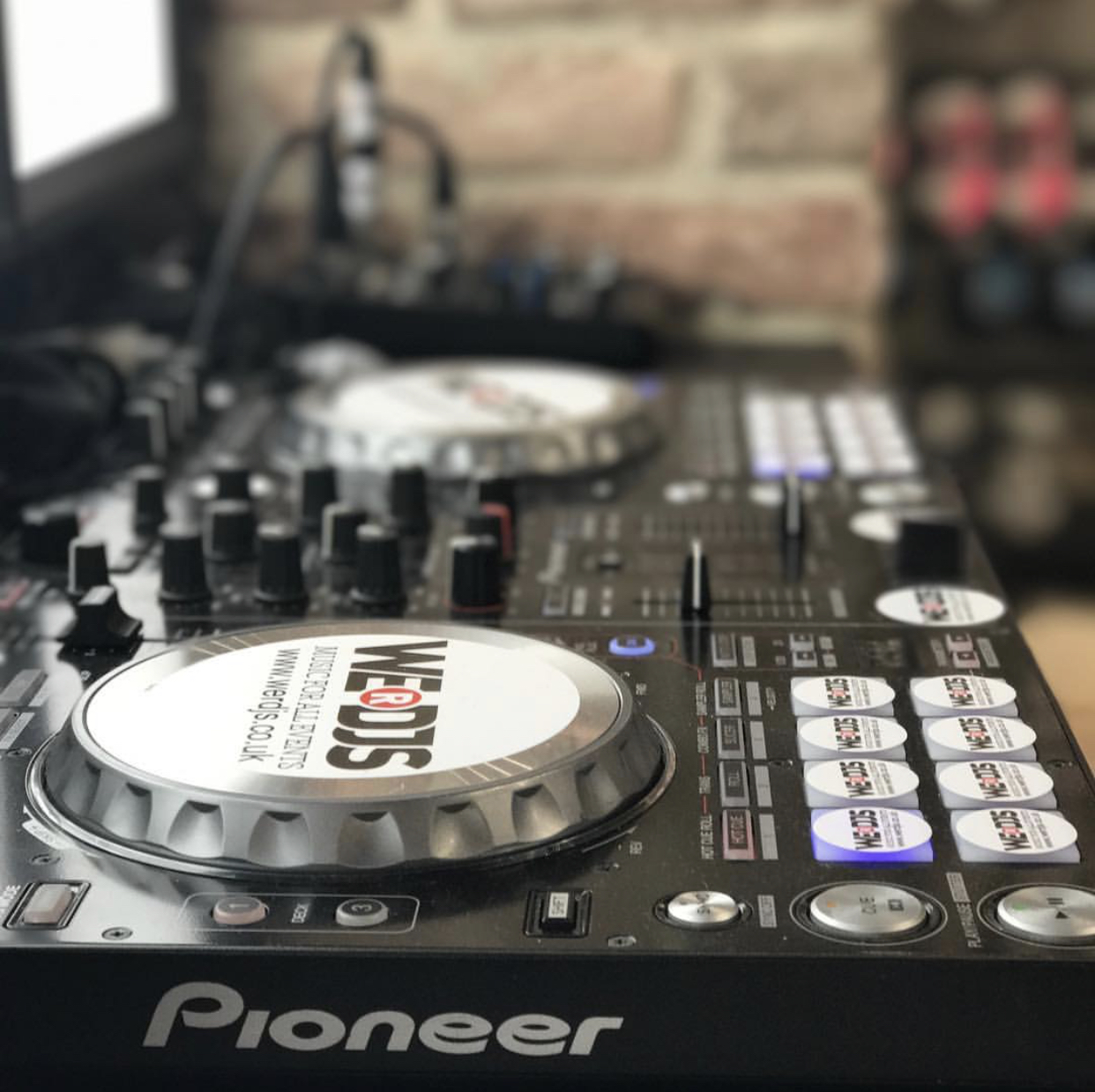 Wedding Dj - Party Dj - Club Dj - Festival Dj - Radio Dj