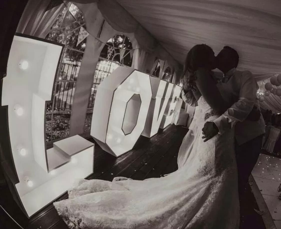 Hire LOVE LIGHT UP LETTERS